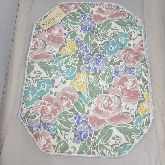 Home Statement Set Of 4 Country Cottage Table Kitchen Table Place Mats Floral - Picture 2 of 8